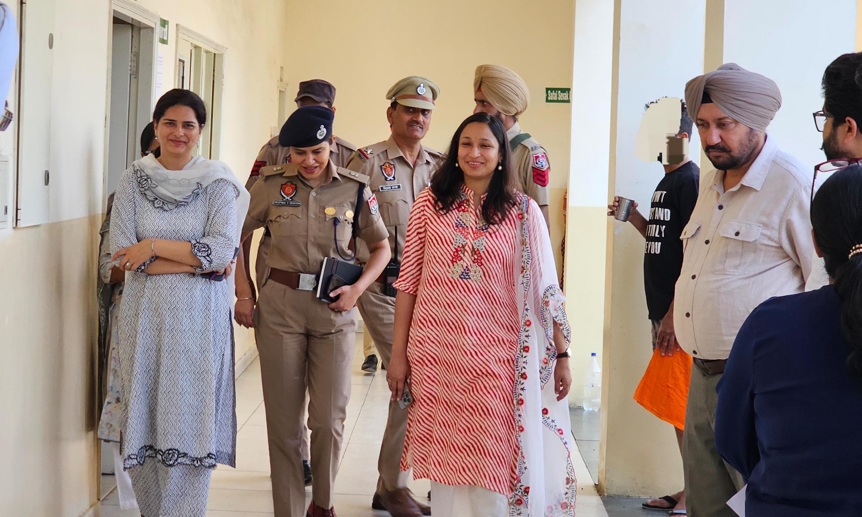 DC visits De-Addiction Centre